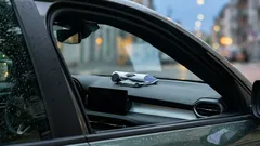 Perché quel piccolo rilievo sul cruscotto può far cambiare comportamento al climatizzatore automatico